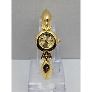 Vienna Womens Quartz Watch Gold Tone Dolphin Heart Bracelet Japan New Battery